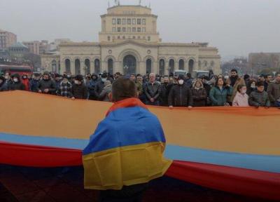 پافشاری اپوزیسیون ارمنستان برای استعفای پاشینیان